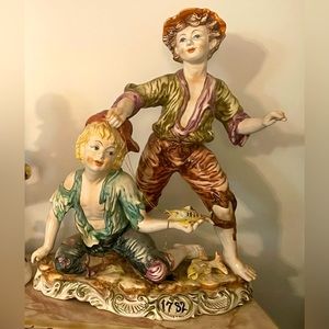 EXTREMELY BEAUTIFUL and VERY LARGE ANTIQUE Porcelain Capodimonte: